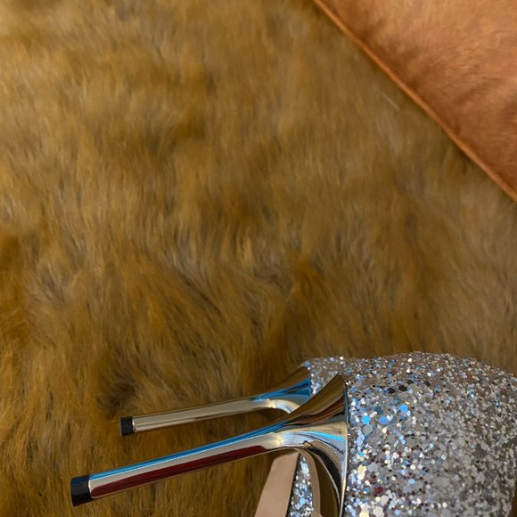 Jimmy Choo Romy 100 mm Silver Glitter Pump - Picture 4 of 4